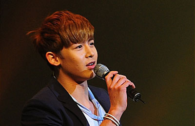 2PM’s Nichkhun Makes a Settlement with Motorcyclist He Hit