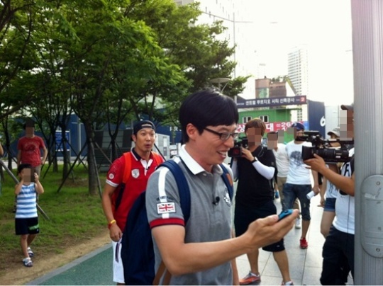 Viewers Surprised By Yoo Jae Suk’s Biceps