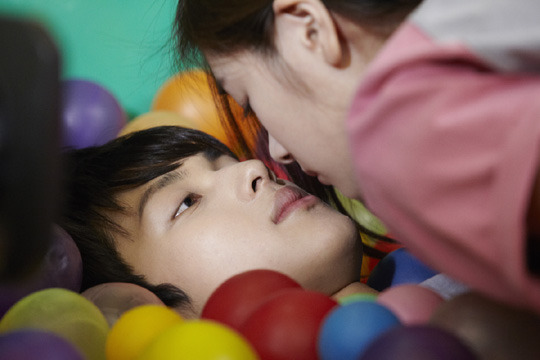 ZE:A Siwan Has First Kiss Scene With Jung So Min In “Standby”