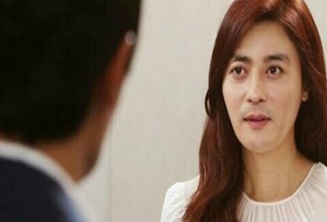 Funny Photoshopped Captures from “A Gentleman’s Dignity”