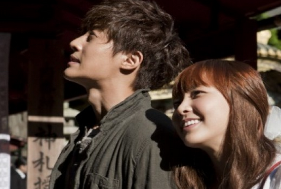 Kim Hyun Joong Gives Jung Yumi a Romantic Back Hug for “City Conquest”