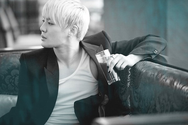World Renowned Songwriter Bruce Vanderveer Praises JYJ’s Junsu