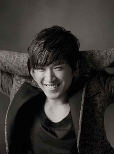 Shinhwa’s Lee Minwoo Chosen As Judge for China’s Survival Program