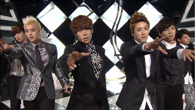 U Kiss Makes Their Comeback Performance On Inkigayo With Stop Girl Soompi U Kiss Makes Their Comeback Performance On Inkigayo With Stop Girl Soompi
