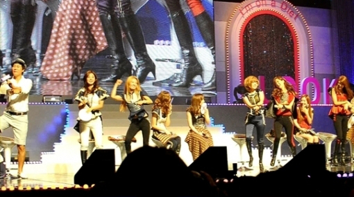 Girls’ Generation Fashions in “Gangnam Style”