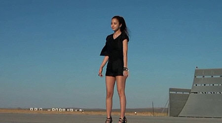 Kim Tae Hee Wears Short Shorts for CF