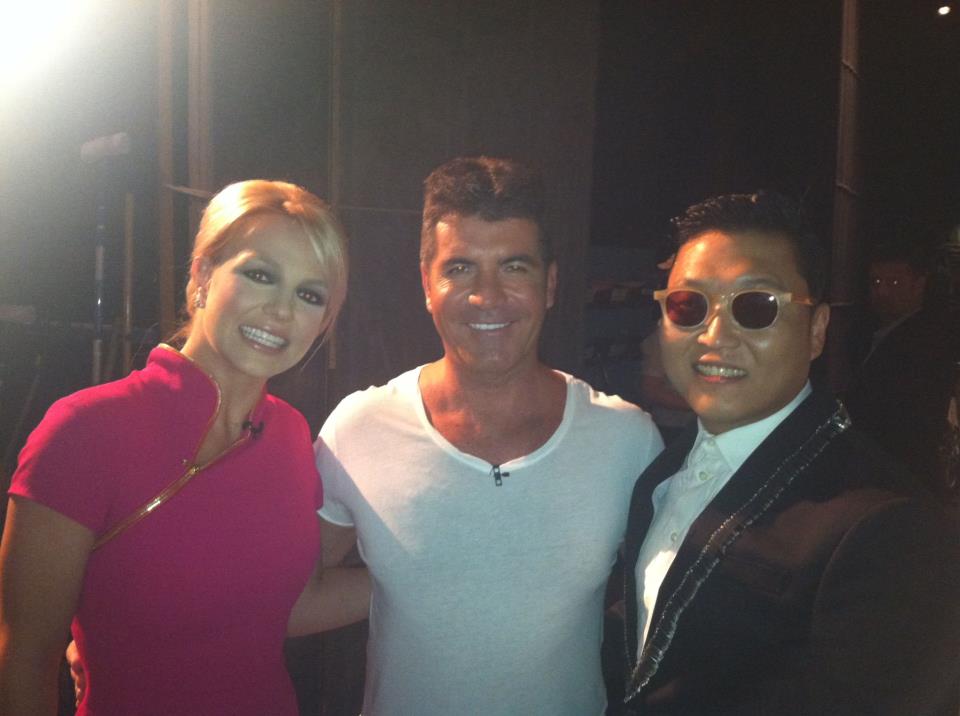 Gimme Gimme More, Gimme More, Gimme “Gangnam Style”; Britney Poses with Psy For Backstage Photo