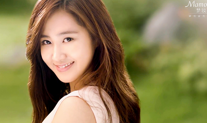 Girls’ Generation’s Yuri over Flowers