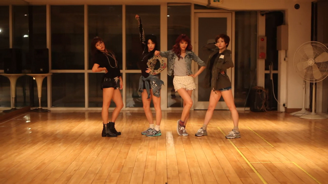 Jewelry Releases Dance Practice Video for “Look At Me”
