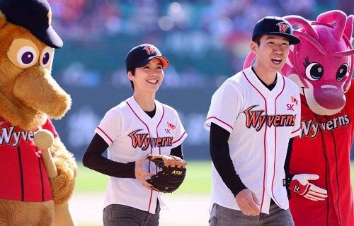 Sean Melts Hearts of All Women With His “Special Event” for Wife