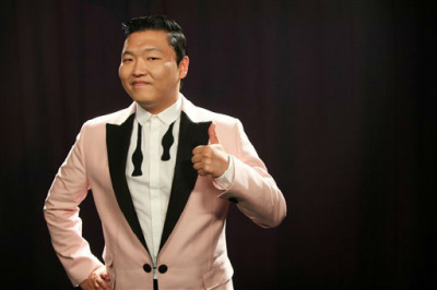 PSY Shares His Pictures with the Casts of “The View” and the “Jersey Shore”