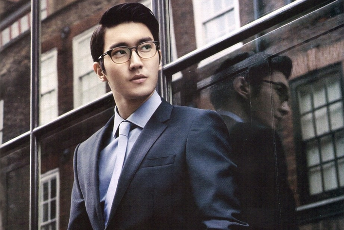 Super Junior’s Choi Si Won and Steven Spielberg Look Snazzy