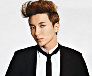 Goodbye Leeteuk! 10 Cutest & Sexiest Leeteuk Moments to Help Time Go By Faster Goodbye Leeteuk! 10 Cutest & Sexiest Leeteuk Moments to Help Time Go By Faster