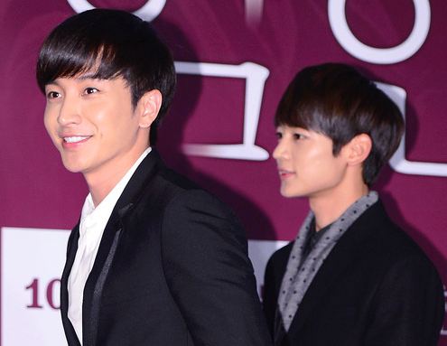 SHINee’s Minho and Super Junior’s Leeteuk, Siwon, and Donghae Attend “Dangerous Liaisons” VIP Preview