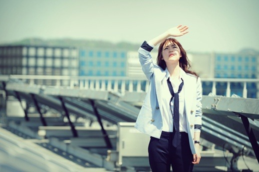 Video of Lee Yeon Hee Being Criticized for Her Bad Acting Surfaces Online