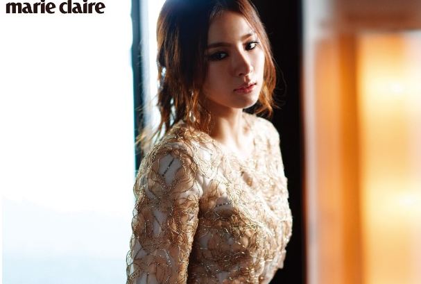 “R2B” Actress Shin Se Kyung Looks Bewitching for “Marie Claire”