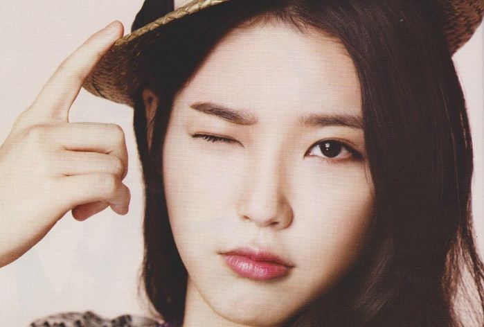 IU Reveals That It’s Possible to Date with a Packed Schedule