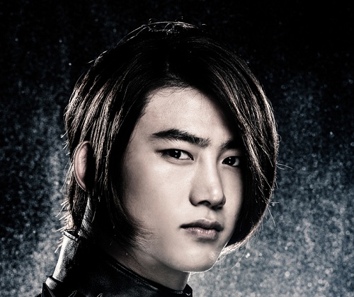2PM Reveals Taecyeon’s Poster for Upcoming “What Time Is It?” Concert