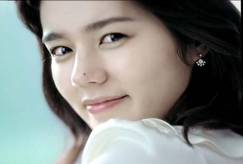 Han Ga In Makes a Beautiful Clown