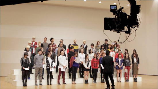 Artists Gather Together for Campaign Song “Beautiful World”