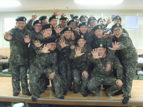 Latest Photo of Super Junior’s Leeteuk in the Army Surfaces!