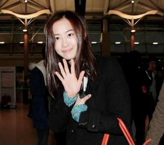 SISTAR’s Dasom Looks Better Without Any Makeup