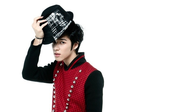 JYJ Jaejoong Shows His Support for New Artist Baek Seung Heon