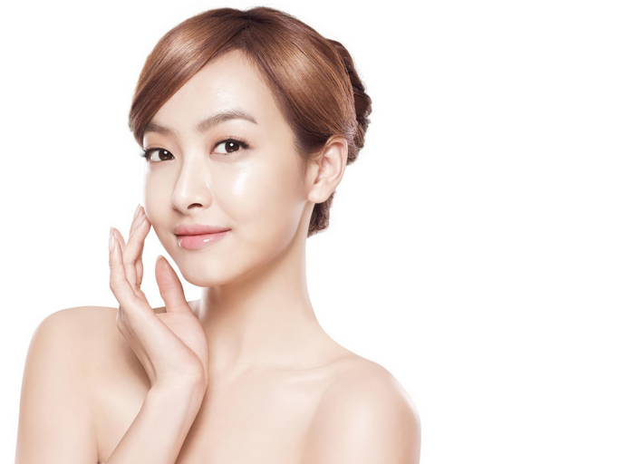 f(x)’s Victoria Stuns in Pre-Debut Photos
