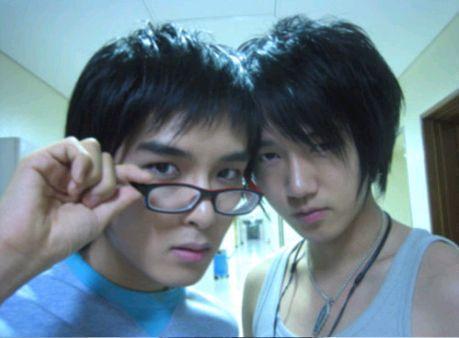 Super Junior’s Yesung and Ryeowook Share Selca from Chile