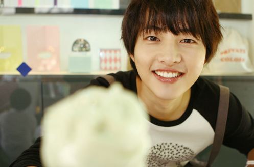 How Did Song Joong Ki Look Like Back in 2006?
