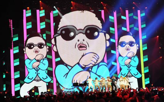 PSY Friend Requests Every Cyworld User