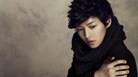 Song Joong Ki Adores His Sister Lee Yoo Bi