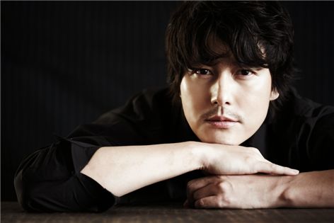 Jung Woo Sung Might Be the First Guest for Kang Ho Dong’s Comeback “Knee Drop Guru” Episode