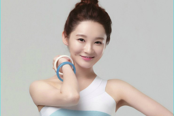 Davichi’s Kang Min Kyung’s Dances For DHC Korea