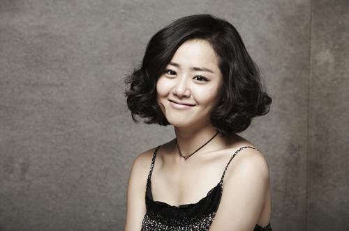 Moon Geun Young Transforms into Santa Claus on Set