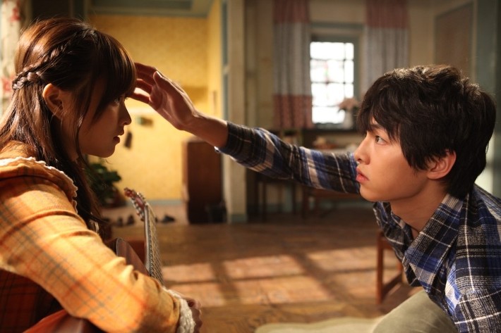 BTS Clips of “A Werewolf Boy” Revealed
