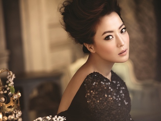 Kim Hee Sun Quit Emceeing Because of Her Hair?