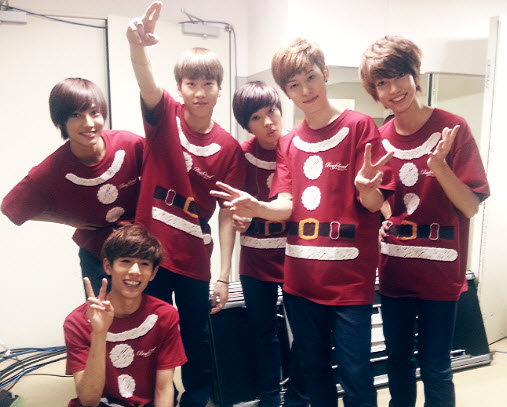 Boyfriend Holds First Christmas Concert in Japan