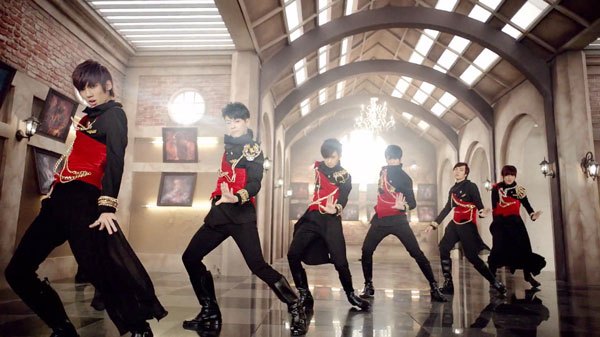 Boyfriend Takes Third Place on Oricon’s Weekly Chart