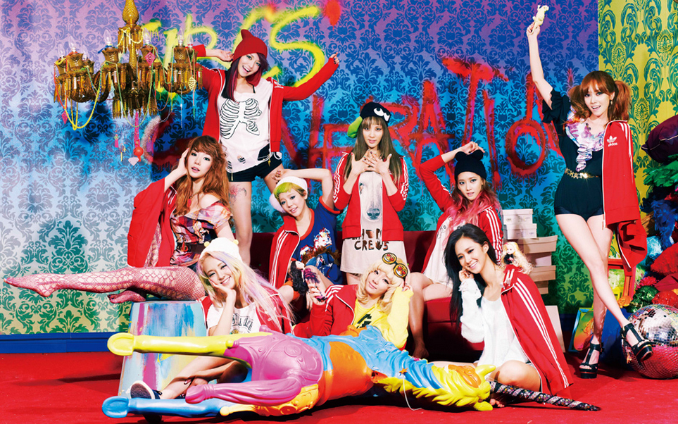 Girls’ Generation Has Fun in the Snow and Wishes Everyone a Merry White Christmas