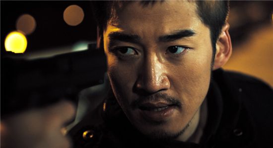 Actor Yoon Kye Sang to Hold Fan Meeting