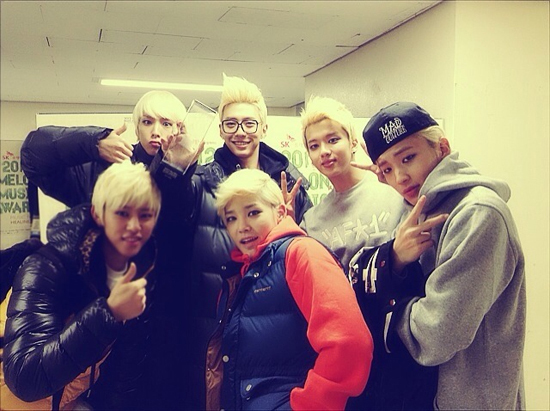 B.A.P Wins Rookie Award in Germany