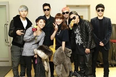 Japanese Celebrities Attend Big Bang Concert and Take Pictures