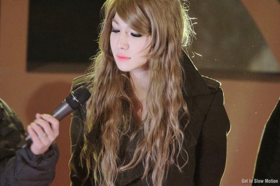 Male Super Star K Finalists Look Better as a Girl