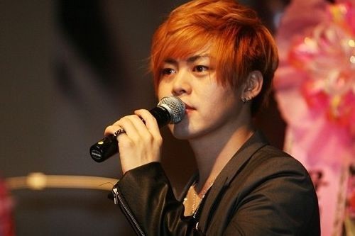 Moon Hee Jun Admits to Secretly Dating during His H.O.T. Days