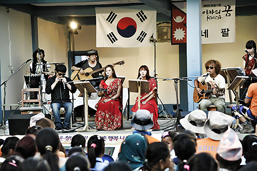 BEG’s Narsha & Clazziquai’s Horan Perform in Nepal