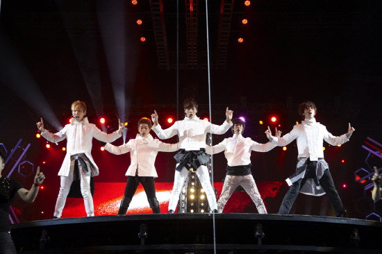 SHINee Holds Successful Concert in Singapore and Will Release New Japanese Single