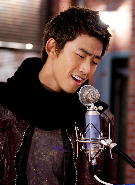 Happy Birthday, Taecyeon! 24 Photos to Celebrate His Special Day | Soompi