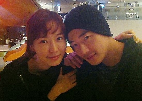Son Tae Young Shows Support For Husband Kwon Sang Woo