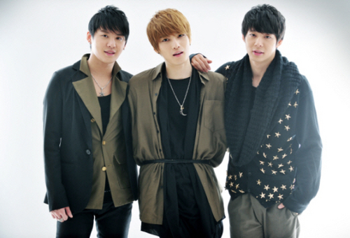 Turkish Fans to Send JYJ’s Photo Up into Outer Space